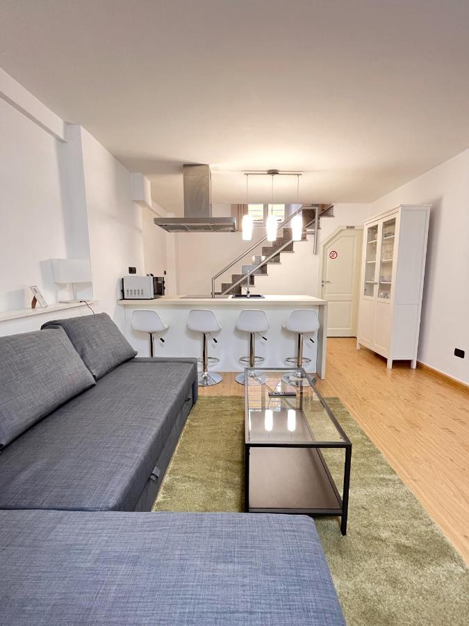 Life Is Roma Termini Apartment Exterior photo